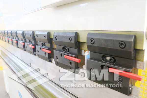 模具快夹.jpg 模具快夹.jpg