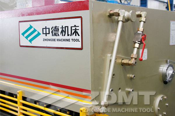 卡套式讨论体.jpg 卡套式讨论体.jpg