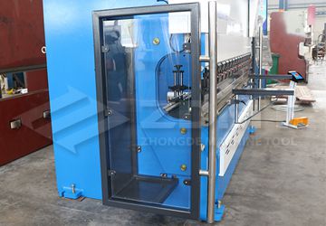 防护栅栏.jpg 防护栅栏.jpg