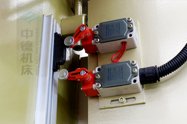 ZDP-10032工程开关,长效路程节制.jpg ZDP-10032工程开关,长效路程节制.jpg