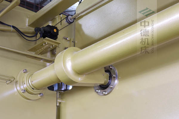 ZDP-20050高精度扭轴同步装配，接纳着名品牌枢纽轴承，耐久耐用.jpg